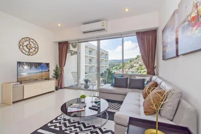 Chic Condo by RESAVA – Photos 10